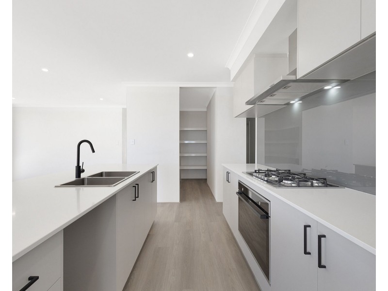 11 Yamba View, Alkimos WA 6038