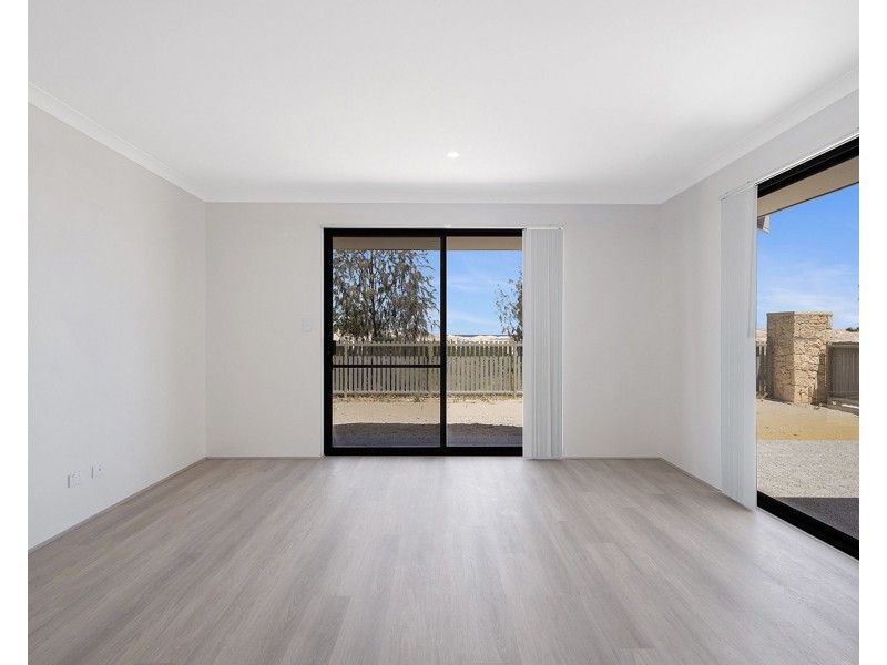 11 Yamba View, Alkimos WA 6038