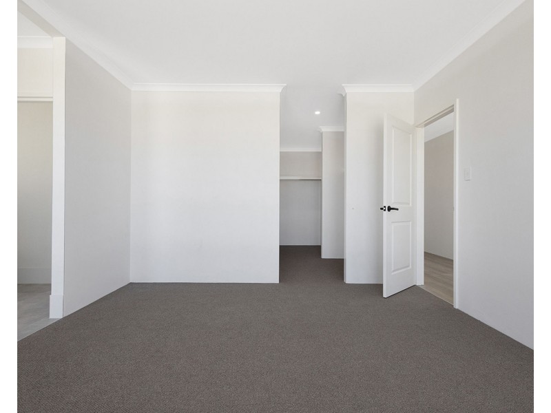 11 Yamba View, Alkimos WA 6038