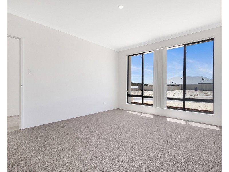 11 Yamba View, Alkimos WA 6038