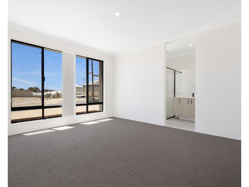 11 Yamba View, Alkimos WA 6038