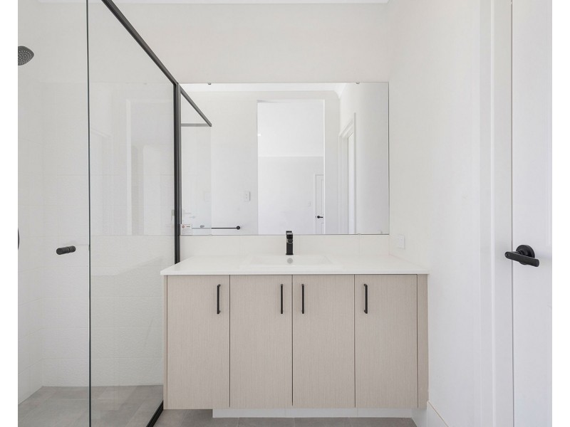 11 Yamba View, Alkimos WA 6038