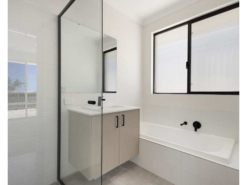 11 Yamba View, Alkimos WA 6038