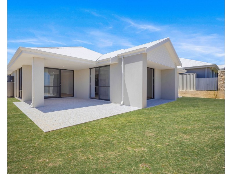 11 Yamba View, Alkimos WA 6038