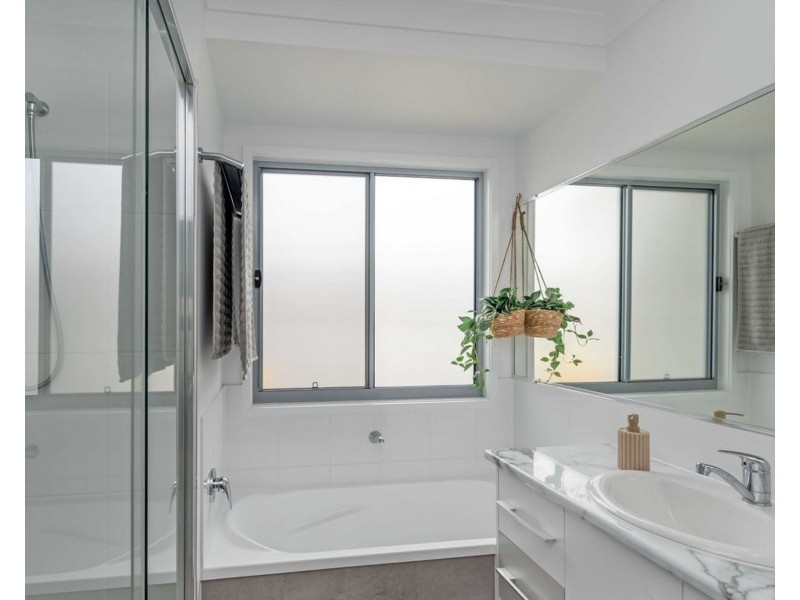 9 Blue Sea Court, Bargara QLD 4670