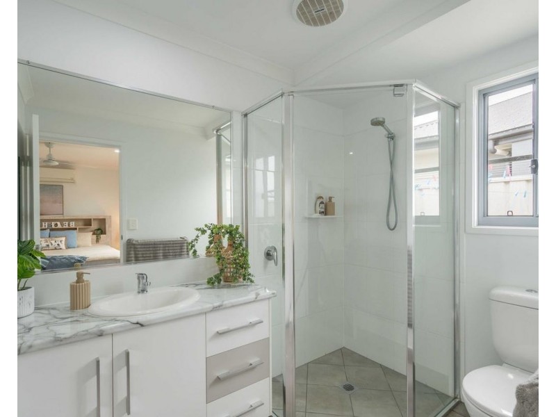 9 Blue Sea Court, Bargara QLD 4670