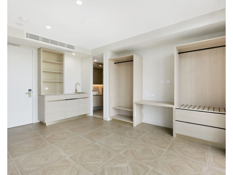 1016/24 Queen Street, Southport QLD 4215