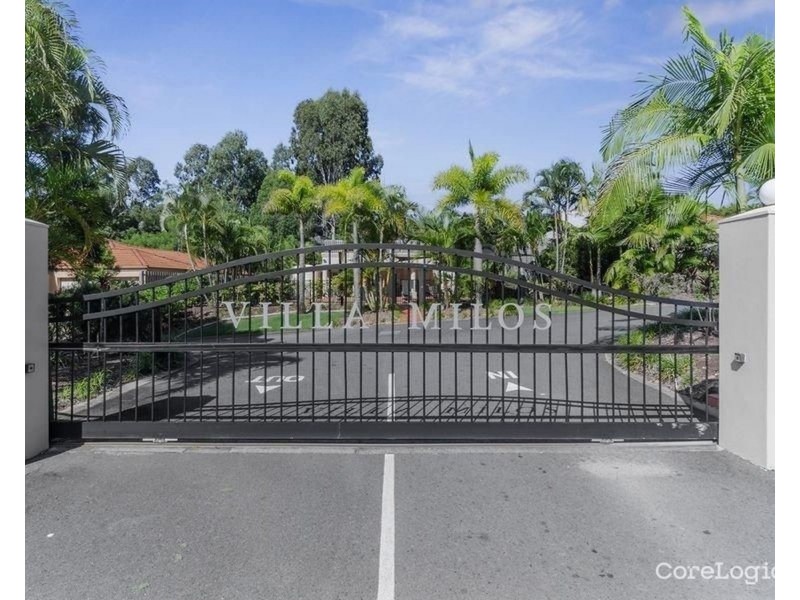 2/1-5 Studio Drive, Oxenford QLD 4210