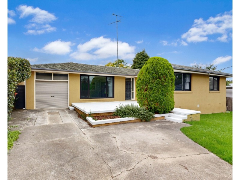329 Remembrance Drive, Camden Park NSW 2570