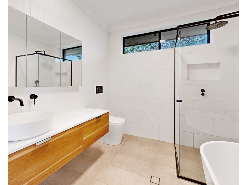 329 Remembrance Drive, Camden Park NSW 2570