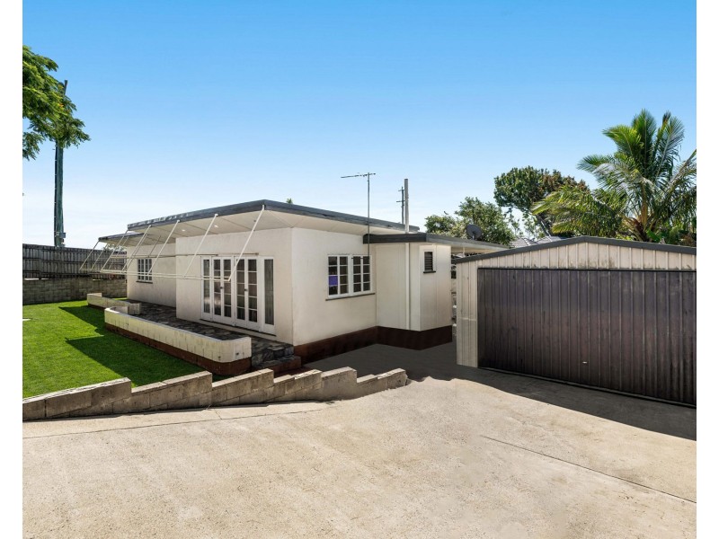 329 Preston Road, Wynnum West QLD 4178