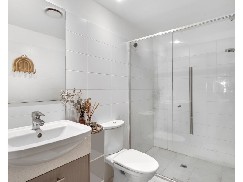 2114/2 Activa Way, Hope Island QLD 4212