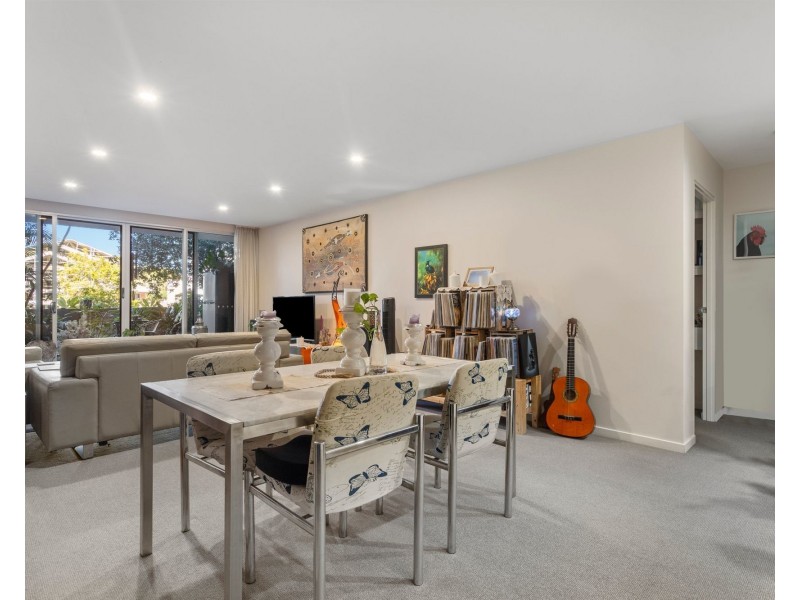 2114/2 Activa Way, Hope Island QLD 4212