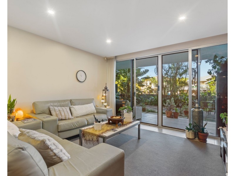 2114/2 Activa Way, Hope Island QLD 4212