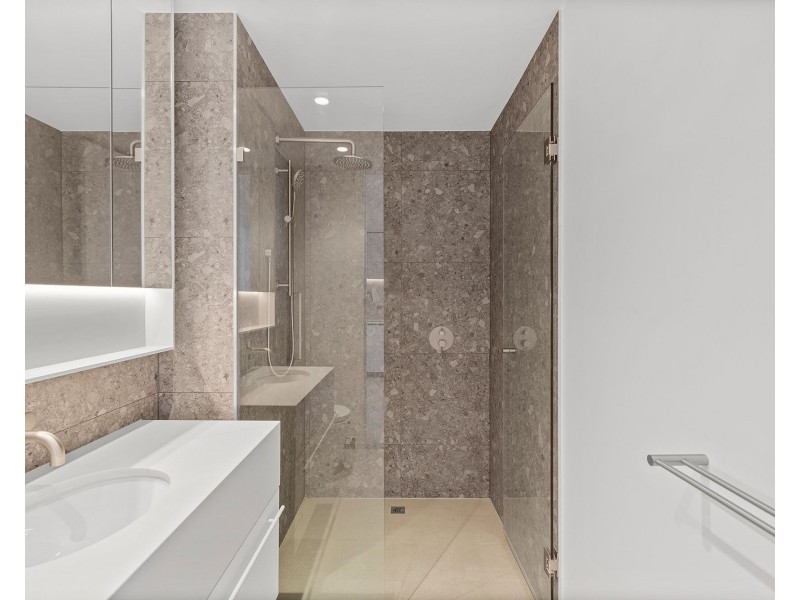 703 348-354 HAWTHORN ROAD, Caulfield South VIC 3162