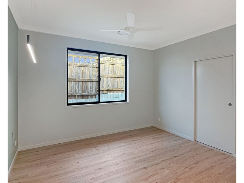 2 Alberg St, Spring Mountain QLD 4124