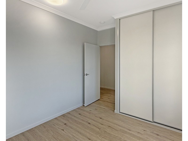 2 Alberg St, Spring Mountain QLD 4124