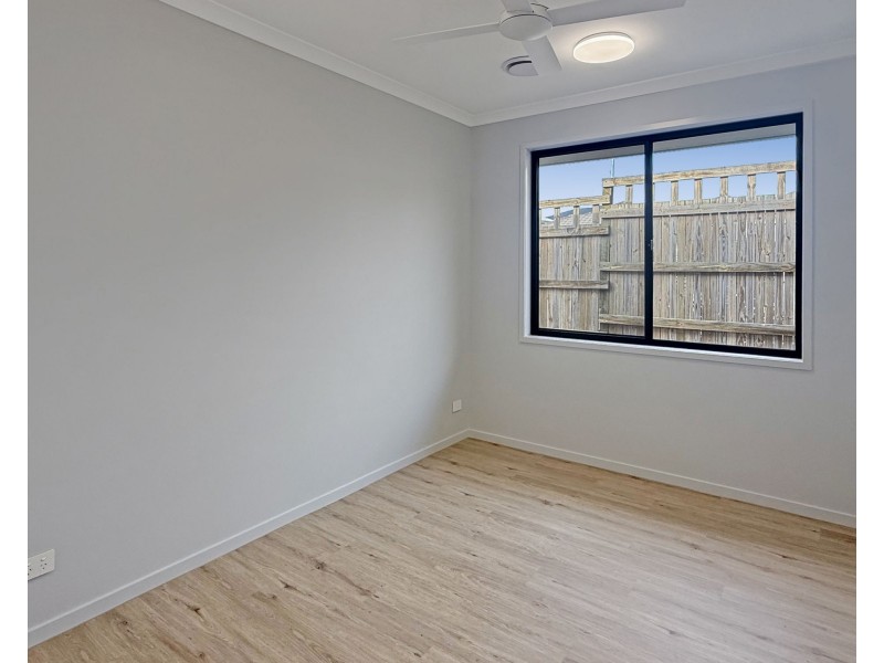 2 Alberg St, Spring Mountain QLD 4124