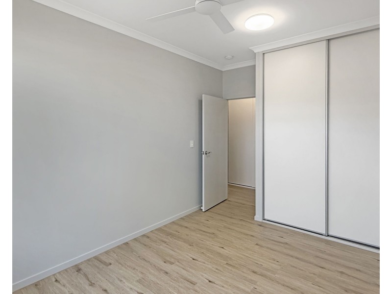 2 Alberg St, Spring Mountain QLD 4124