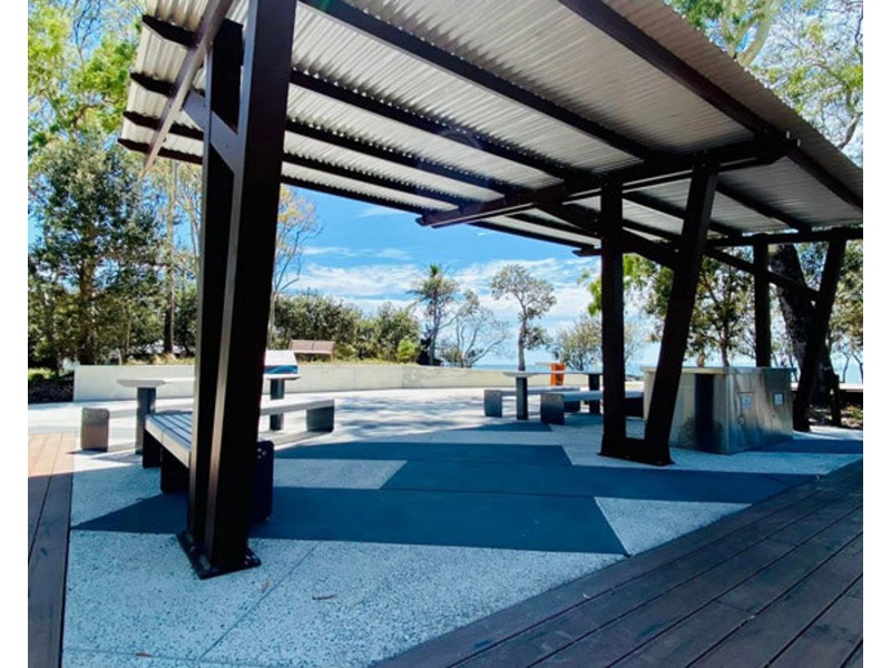 4 Short Street, Beachmere QLD 4510