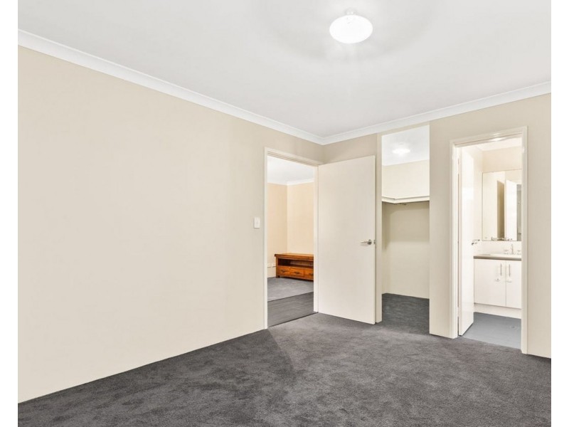 18 Dobson Lane, Eden Hill WA 6054