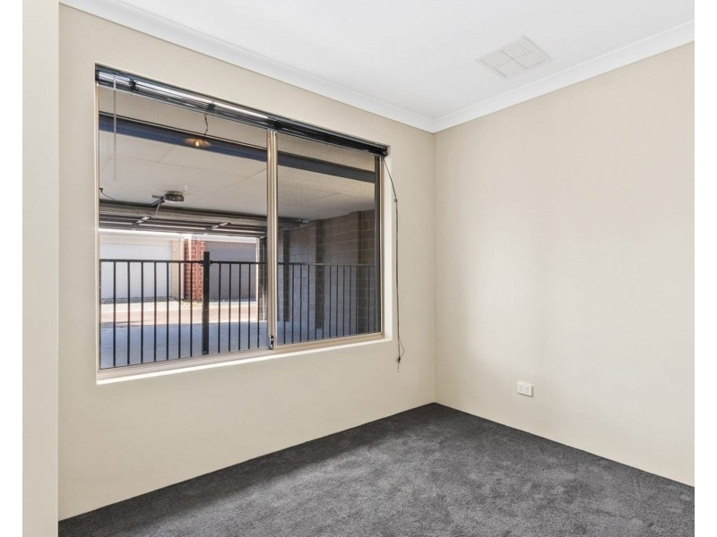 18 Dobson Lane, Eden Hill WA 6054