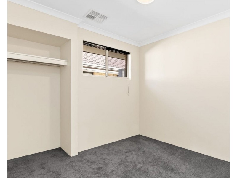 18 Dobson Lane, Eden Hill WA 6054