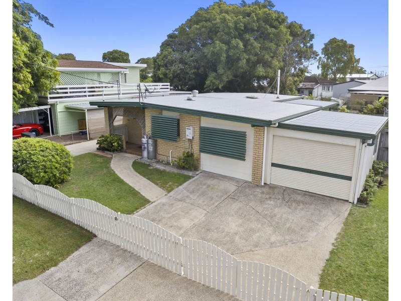 15 Dwyer Street, Beachmere QLD 4510