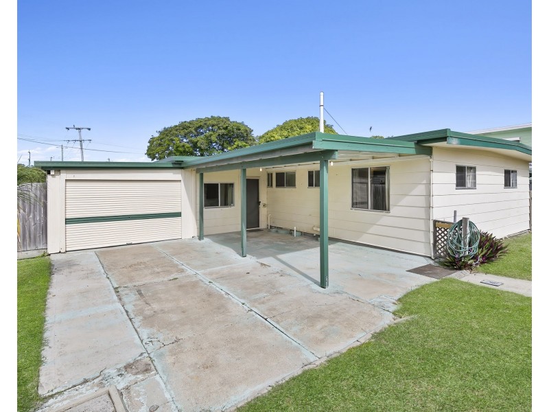 15 Dwyer Street, Beachmere QLD 4510
