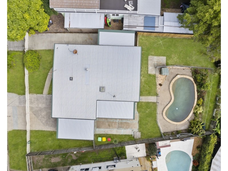 15 Dwyer Street, Beachmere QLD 4510