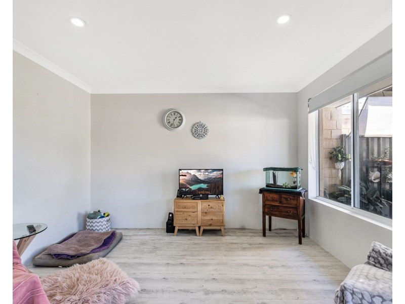 63 Ryhill Crescent, Wellard WA 6170