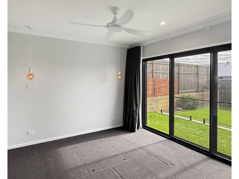 13 Gibson Street, White Rock QLD 4306