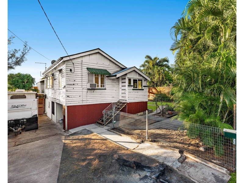 11 Doughboy Pde, Hemmant QLD 4174