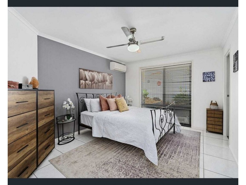 7 Irvine Street, Pacific Pines QLD 4211