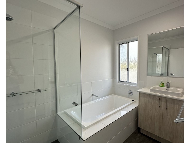 9 Coral Cove Drive, Coral Cove QLD 4670
