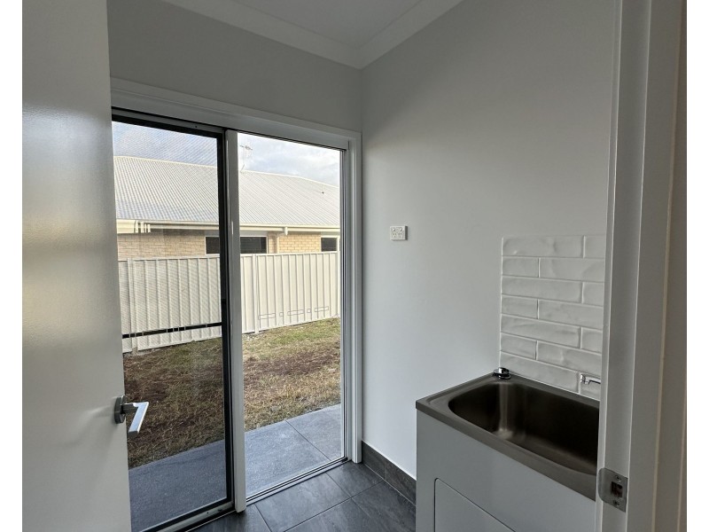 9 Coral Cove Drive, Coral Cove QLD 4670