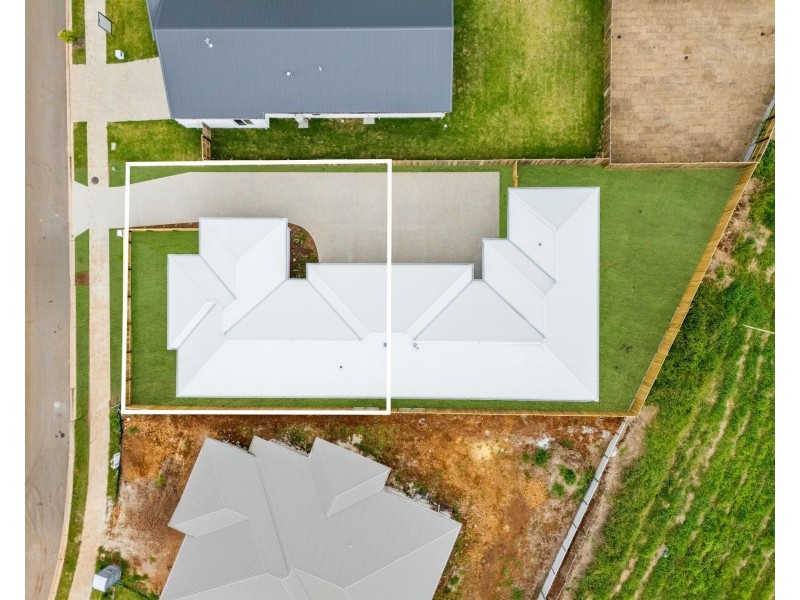 1/5 Bradbury Place, Maleny QLD 4552