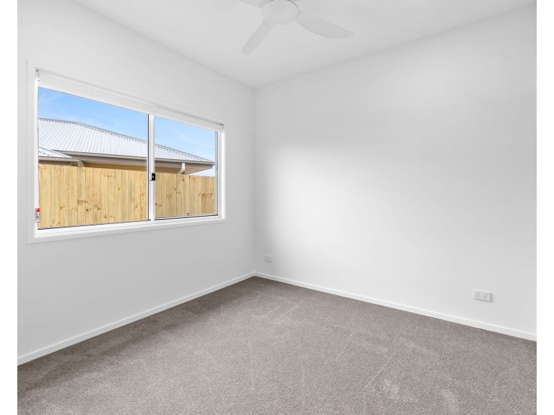 1/5 Bradbury Place, Maleny QLD 4552