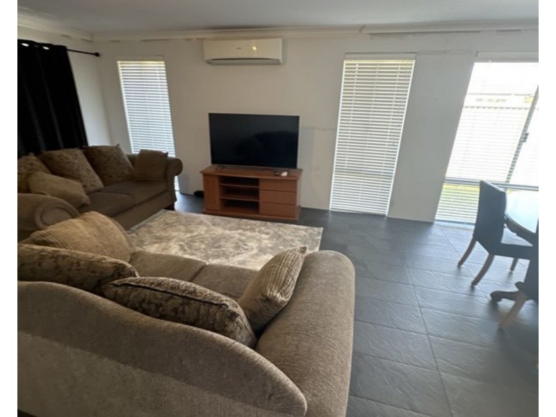 32 Flindell Avenue, Caversham WA 6055