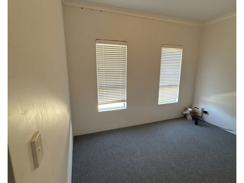 32 Flindell Avenue, Caversham WA 6055