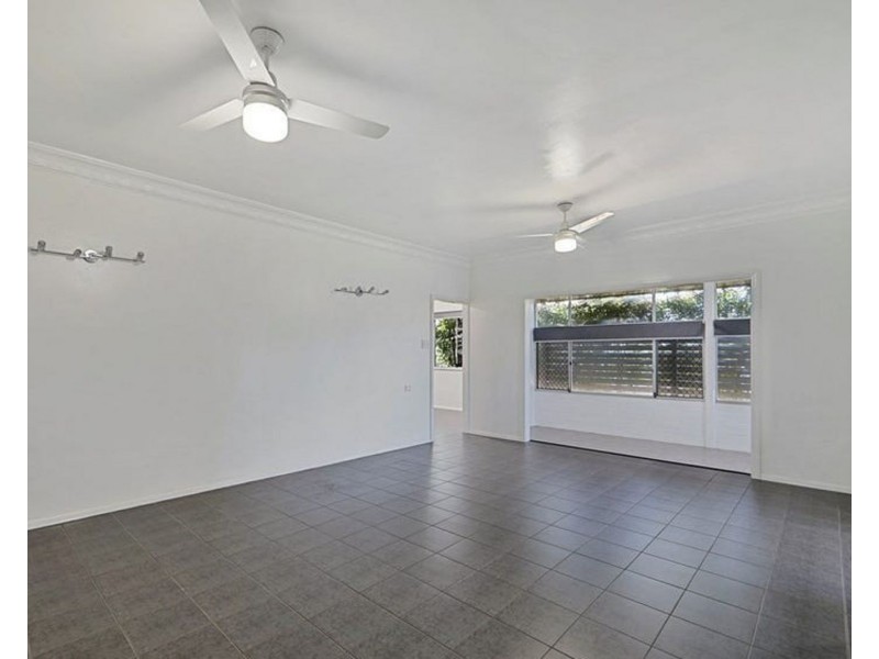 35 Elliott Heads Road, Kepnock QLD 4670
