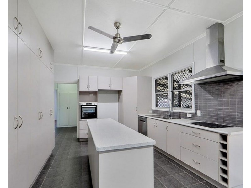 35 Elliott Heads Road, Kepnock QLD 4670