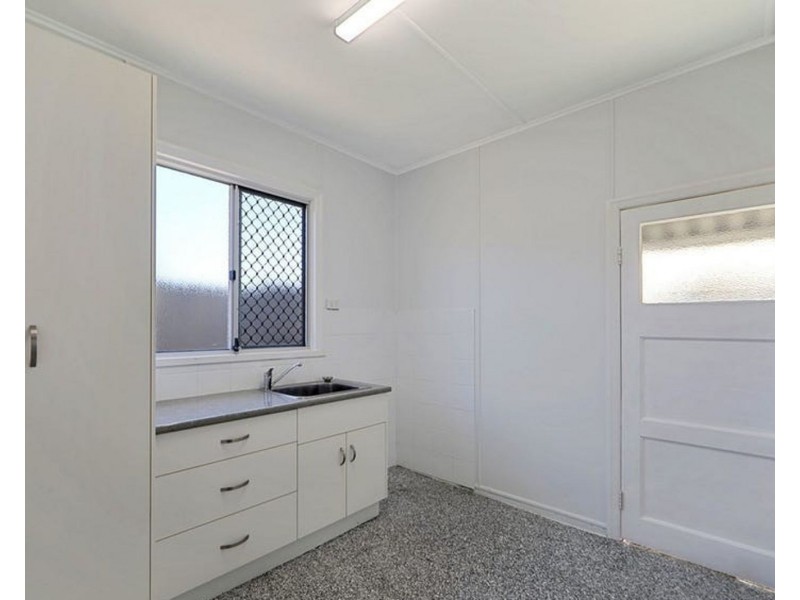35 Elliott Heads Road, Kepnock QLD 4670