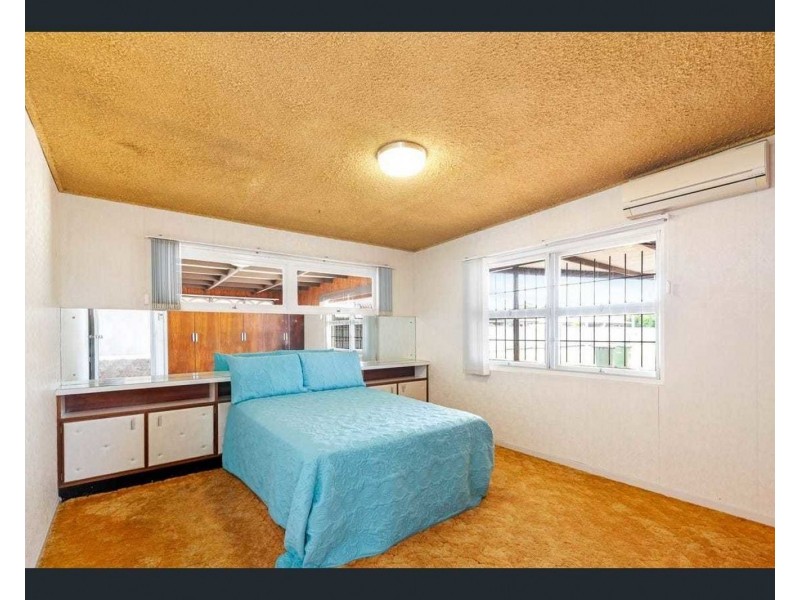 30 Dunn Road, Bundaberg Central QLD 4670