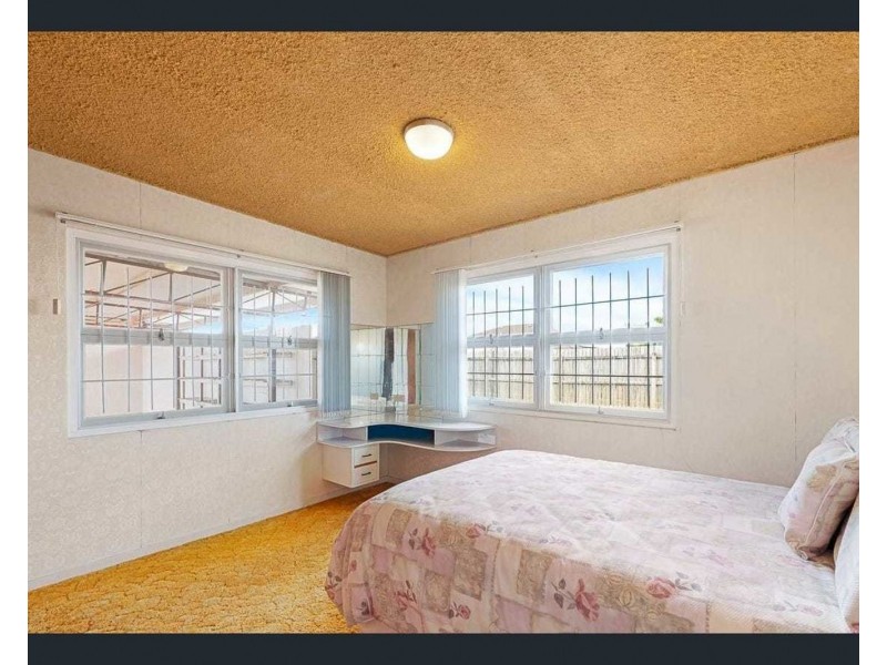 30 Dunn Road, Bundaberg Central QLD 4670