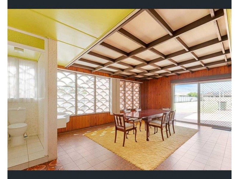 30 Dunn Road, Bundaberg Central QLD 4670