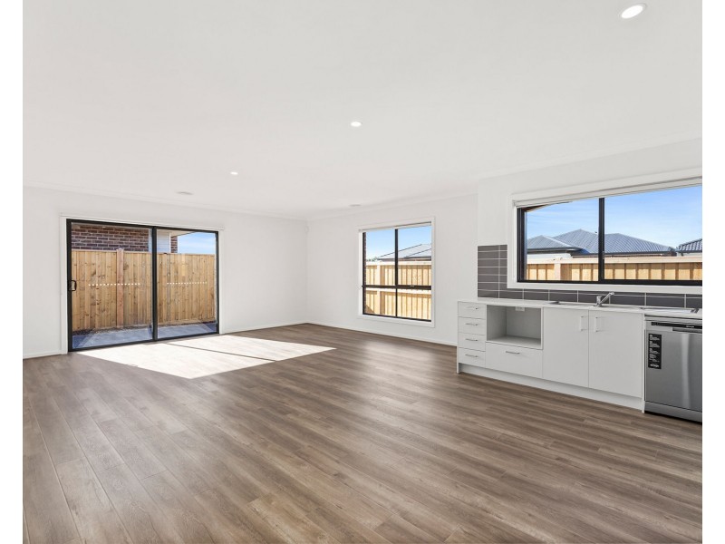 12 Nia Road, Tarneit VIC 3029