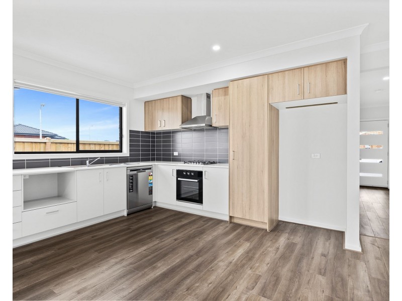 12 Nia Road, Tarneit VIC 3029