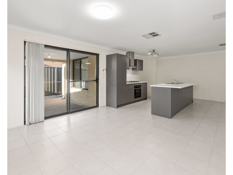 2/173 Gibbs Street, East Cannington WA 6107