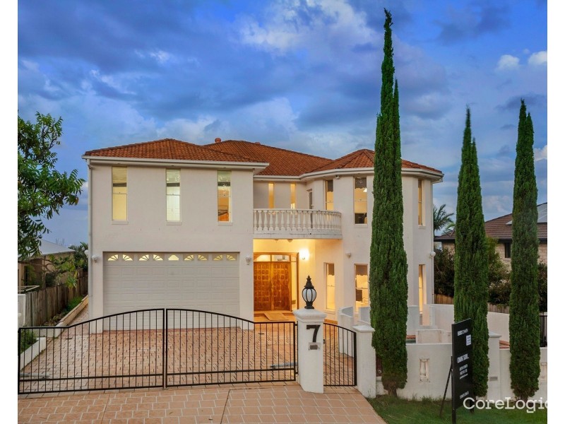 Room 3/7 Mercure Place, Highland Park QLD 4211